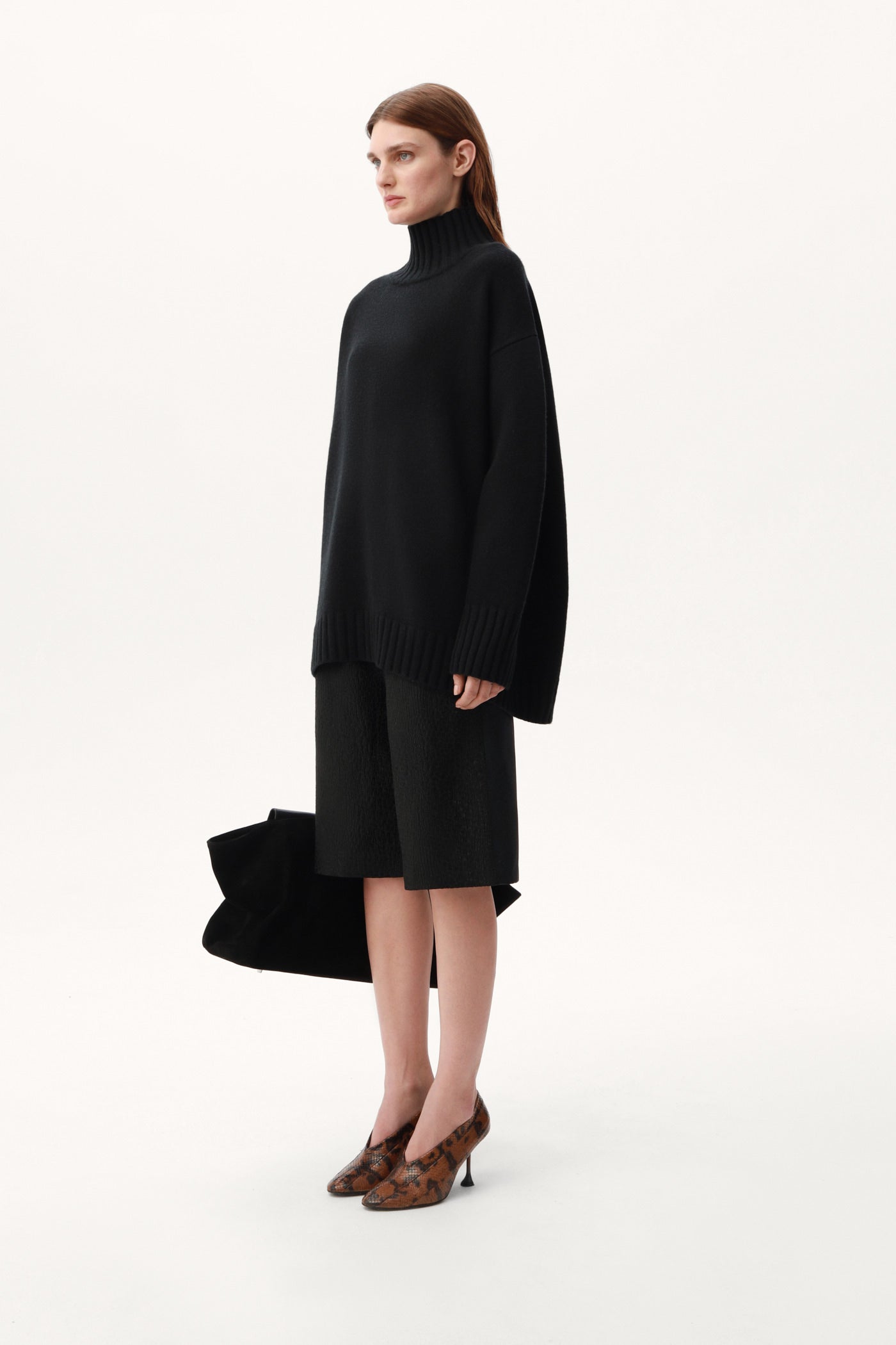 VIGOR SWEATER