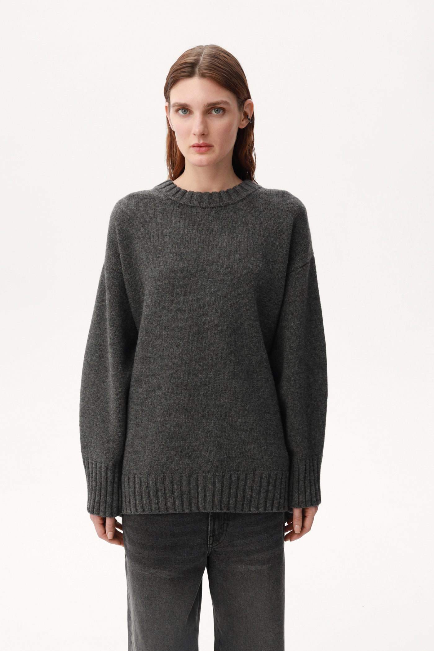 ESTEEM SWEATER