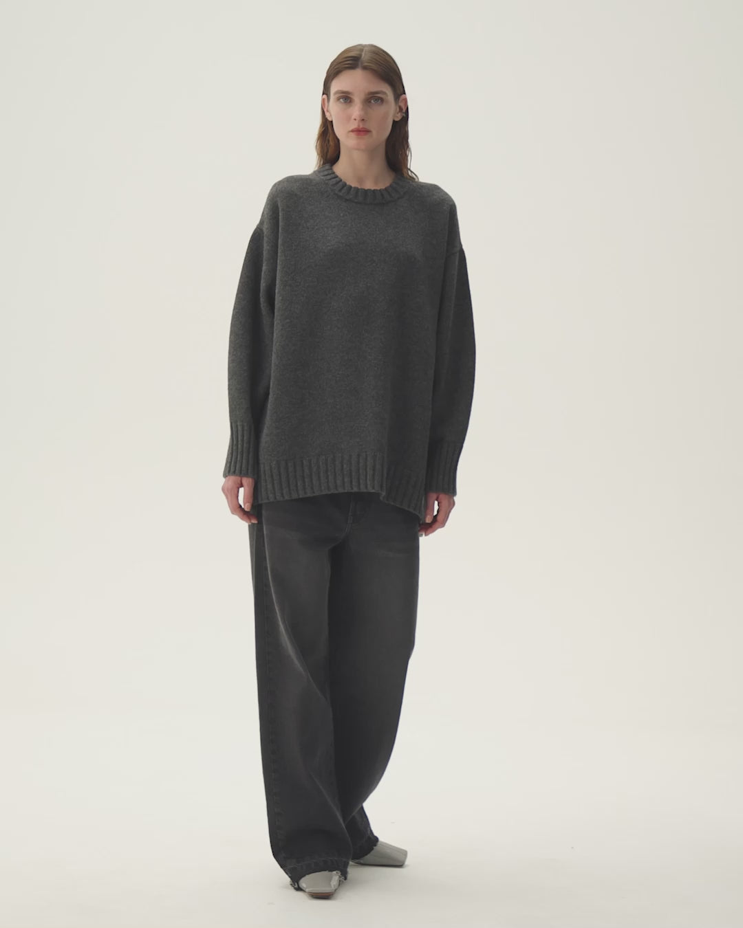 ESTEEM SWEATER